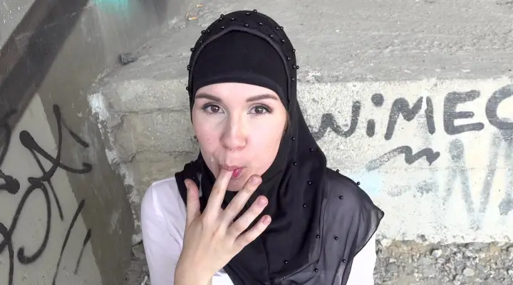 Venkovní rychlovka s muslimskou manželkou