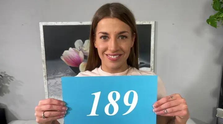 Silvia Dellai je zpět v pornu!