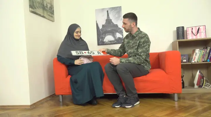 Muslimská milf platí za služby svým tělem