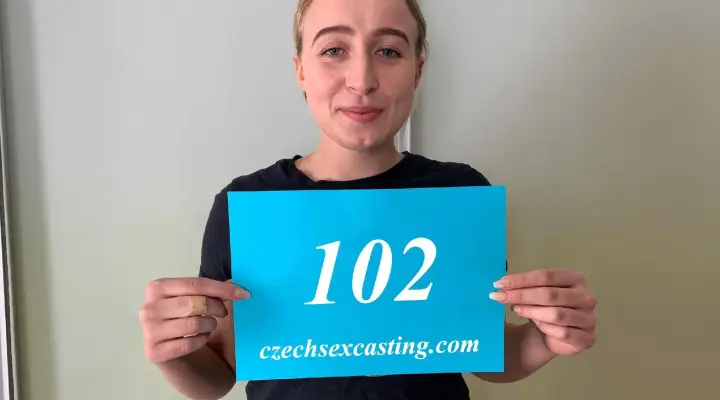 GIANNA TEEN FLITTCHEN GEFICKT VON EIN MUSKULÖS GUY