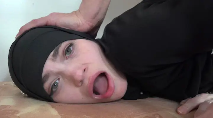 Guy fucks hijab γυναίκα του επειδή είναι καυλιάρης