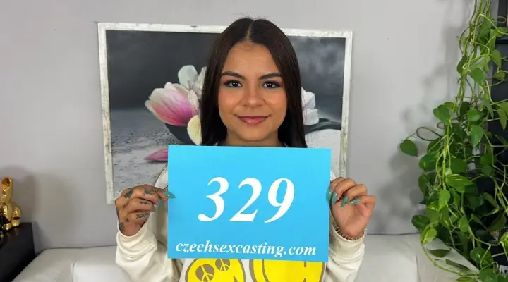 Latina guapa y sexy no tiene inhibiciones