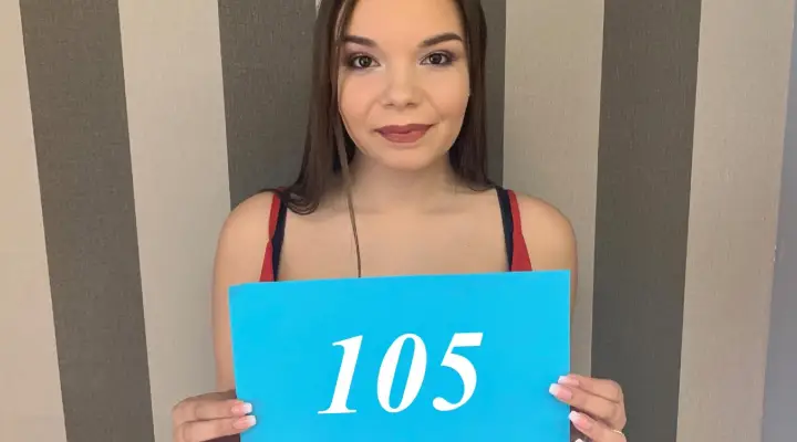 Sofia Lee aux gros seins