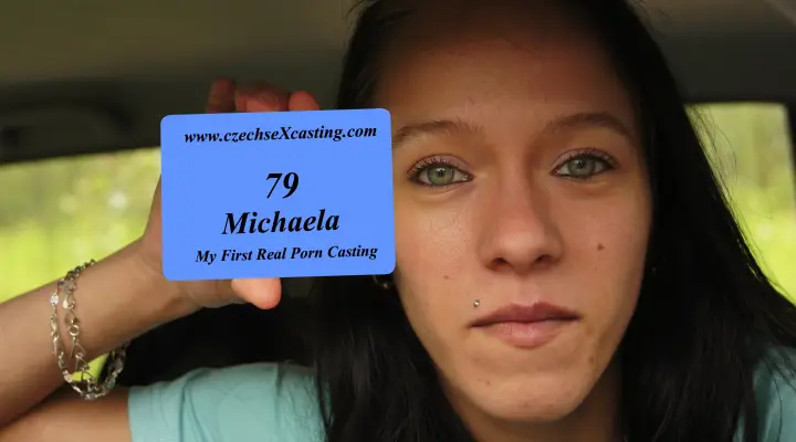 Michaela veut baiser n'importe où et n'importe quand