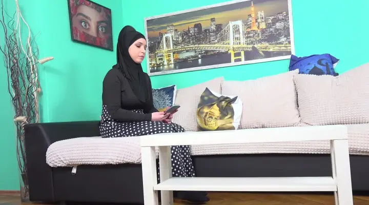 Busty Muslim mendapat fucked keras
