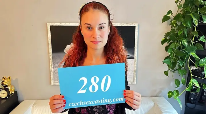 Geweldige ginger wil pornoactrice worden