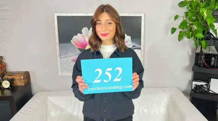 Italiaans model wordt geil