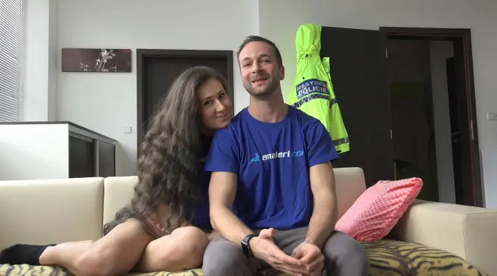 Cuplu tânăr și frumos