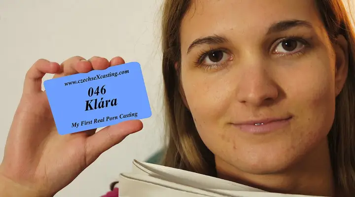 Klara vrea să fie un star porno