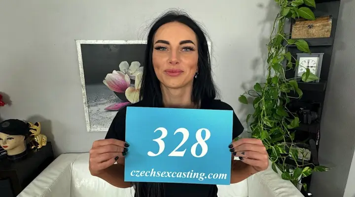 Чорна шкіра, зелене мереживо і перше кастинг