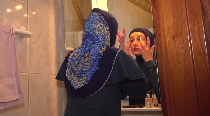 Великий твердий член замість шопінгу